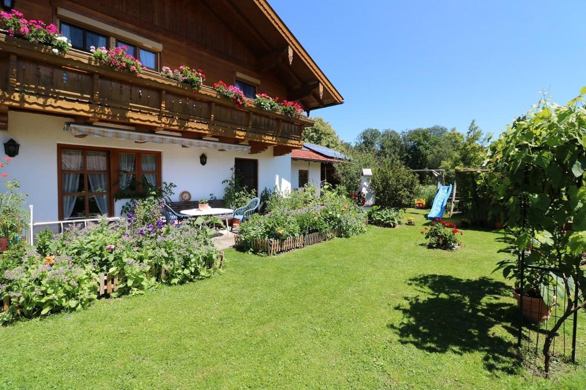 Appartement Haus Blumenfeld-Schwaiger à Übersee Extérieur photo